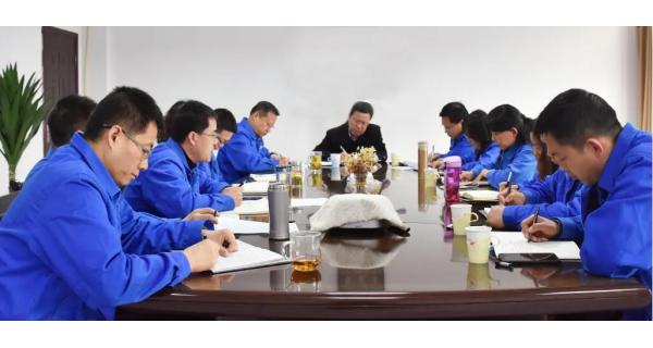 長(cháng)嶺電氣黨委書(shū)記、董事長(cháng)趙剛強到紡電公司調研時(shí)強調 盤(pán)活有效資產(chǎn) 深化改革改制